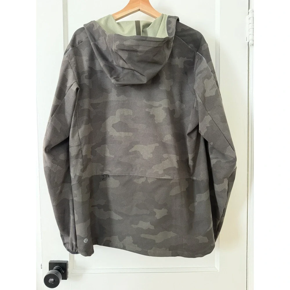 Lululemon Warp Light Packable Jacket Camo Rosemary Green Size L: Hiking, Outdoor - Picture 8 of 12